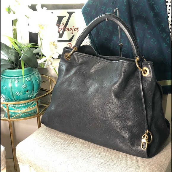 Louis Vuitton Handbags - ❤️❤️SOLD❤️❤️❤️Authentic pre-Owned Artsy Empriente